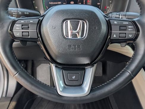 Used 2025 Honda Accord Touring image 5