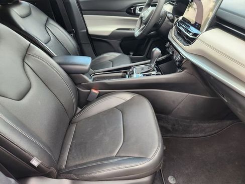 Used 2025 Jeep Compass Limited w/ Elite Group image 10