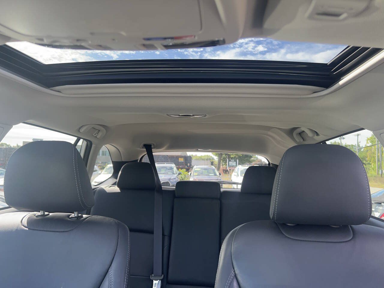 Used 2019 Subaru Outback 2.5i Limited AWD/4WD image 28