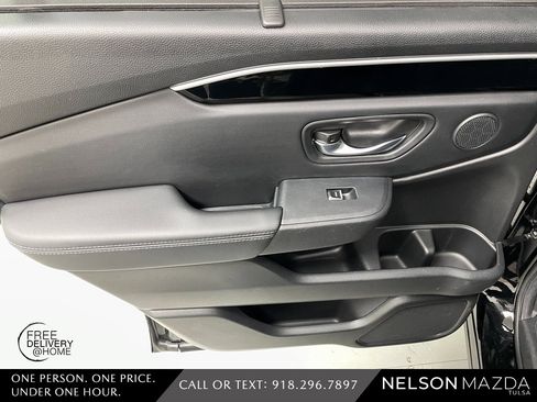 Used 2024 Honda Pilot Touring image 34