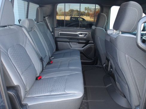 New 2026 RAM 1500 4x4 Crew Cab image 18