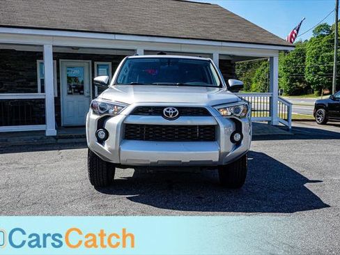 Used 2019 Toyota 4Runner SR5 image 11