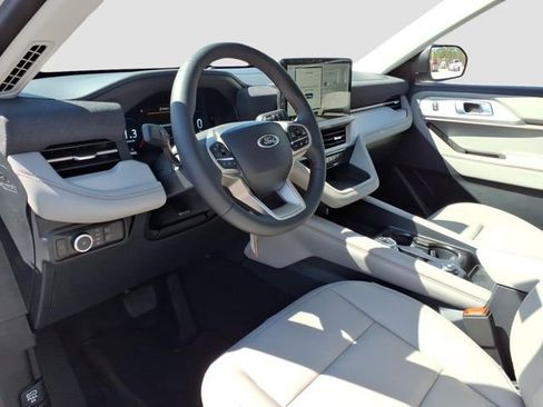New 2026 Ford Explorer Active w/ Active Comfort Package AWD/4WD image 14