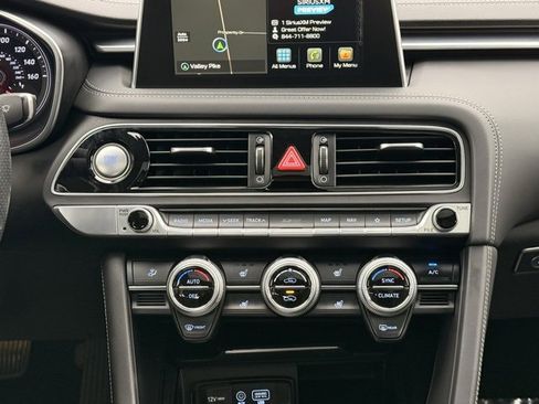 Used 2019 Genesis G70 2.0T Advanced w/ Elite Package image 30