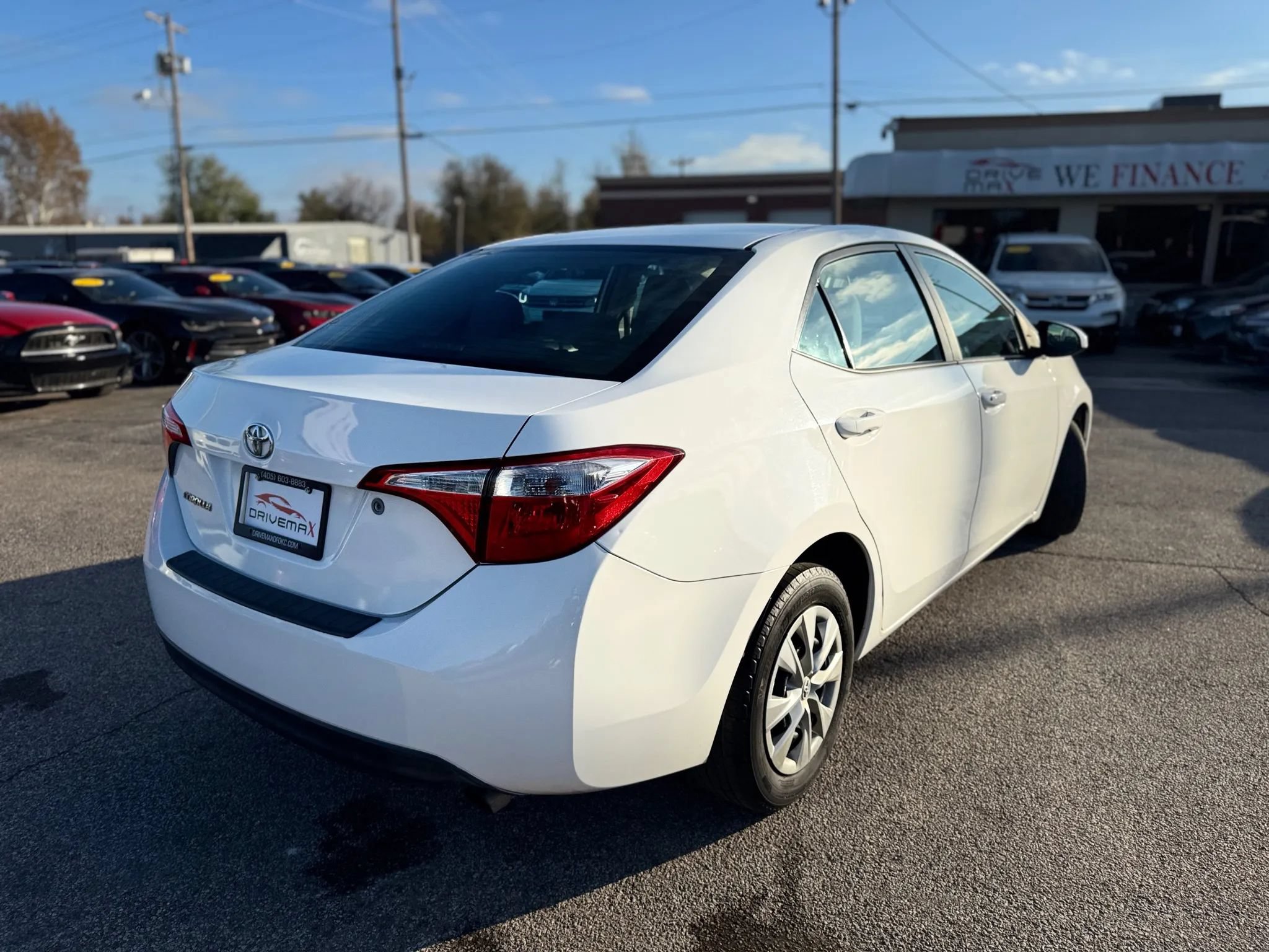 Used 2015 Toyota Corolla L FWD image 3