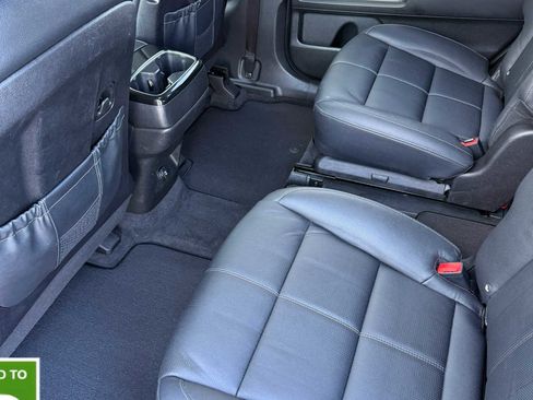 Used 2022 Kia Telluride EX w/ EX Premium Package image 19