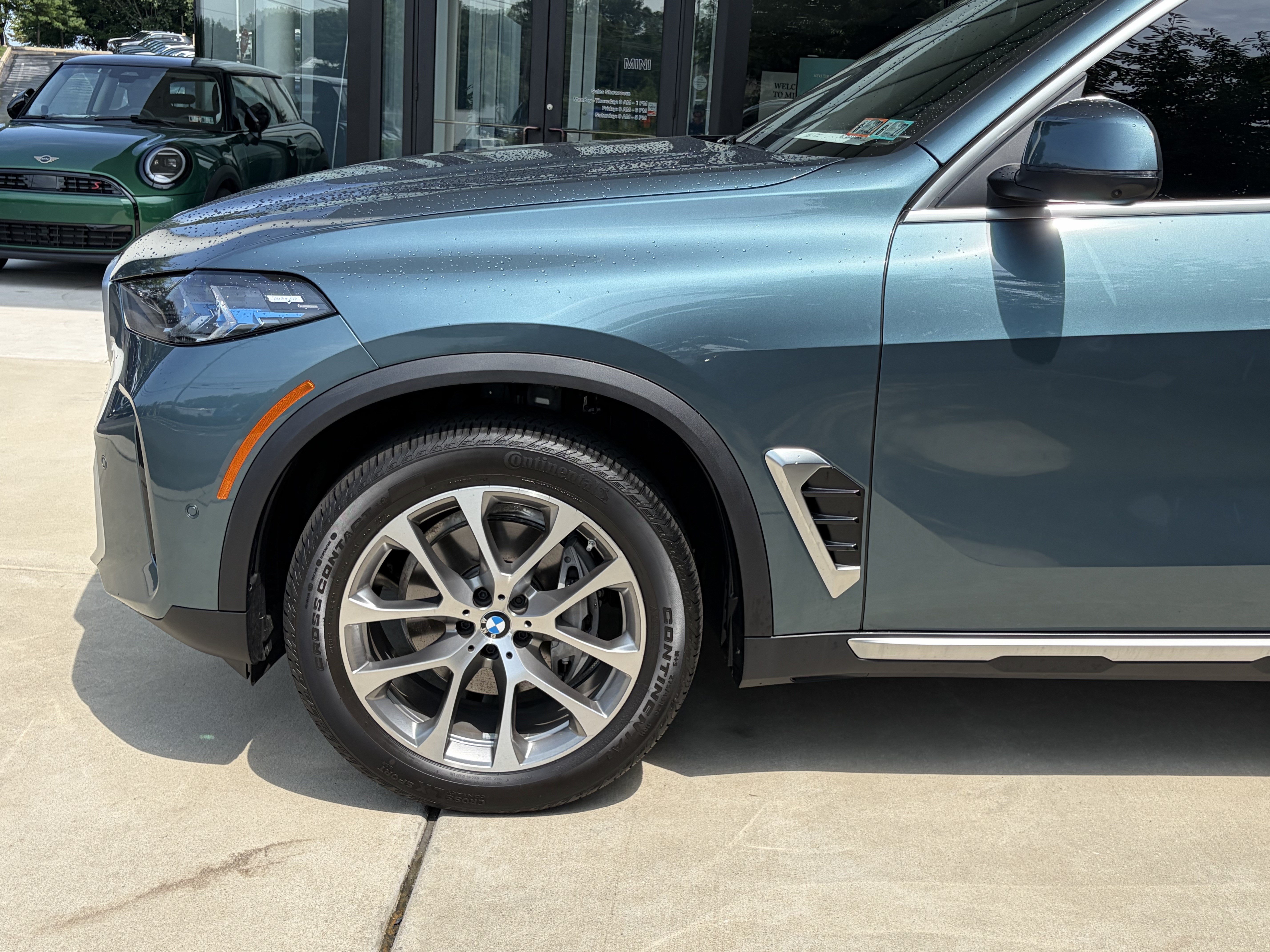 Certified 2026 BMW X5 xDrive40i AWD/4WD image 4