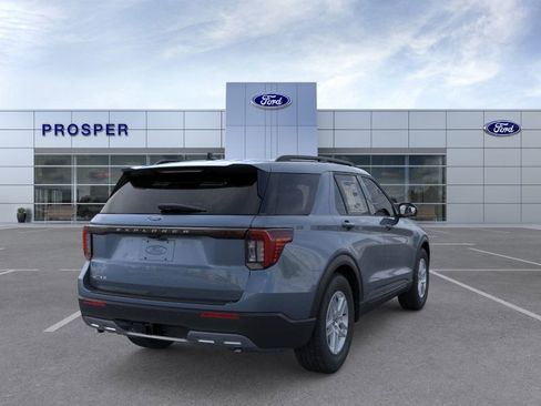 New 2026 Ford Explorer Active w/ Active Comfort Package image 8