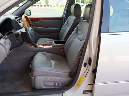 Used 2005 Lexus LS 430 image 19