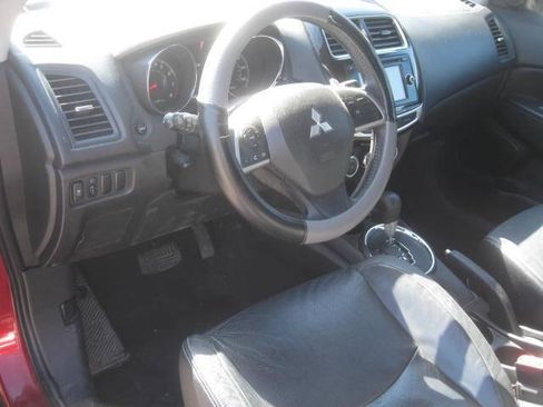 Used 2015 Mitsubishi Outlander Sport SE AWD/4WD image 17