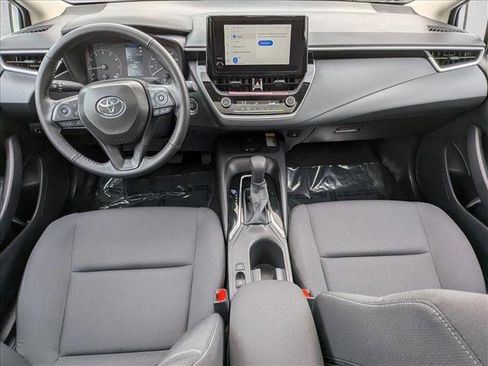 Used 2024 Toyota Corolla LE image 20