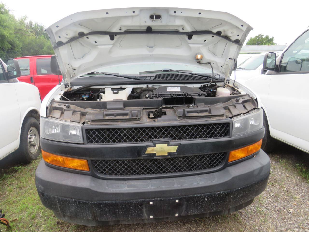 Used 2022 Chevrolet Express 2500 w/ Driver Convenience Package RWD image 31