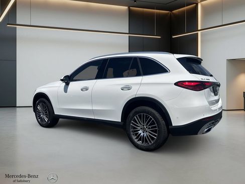Used 2026 Mercedes-Benz GLC 300 4MATIC image 4