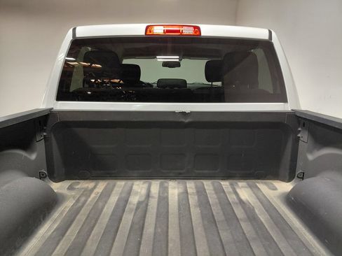 Used 2022 RAM 1500 Classic SLT w/ Electronics Group AWD/4WD image 13