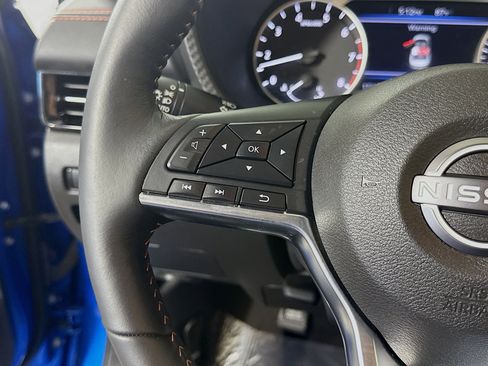 Used 2025 Nissan Sentra SR w/ SR Premium Package image 14