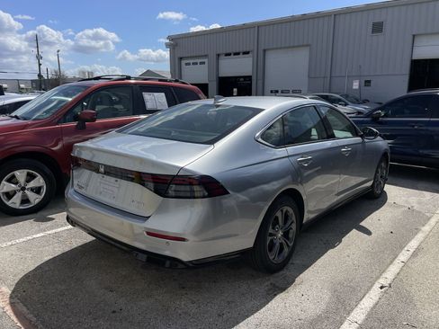 Used 2025 Honda Accord EX-L image 4