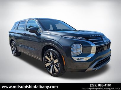 New 2025 Mitsubishi Outlander SE