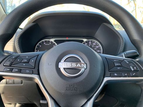 Used 2025 Nissan Sentra SV image 27