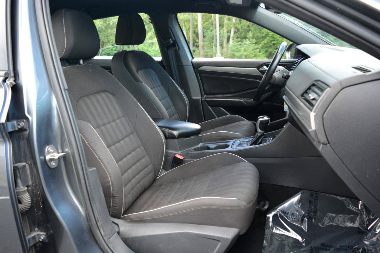 Used 2023 Volkswagen Jetta Sport FWD image 18