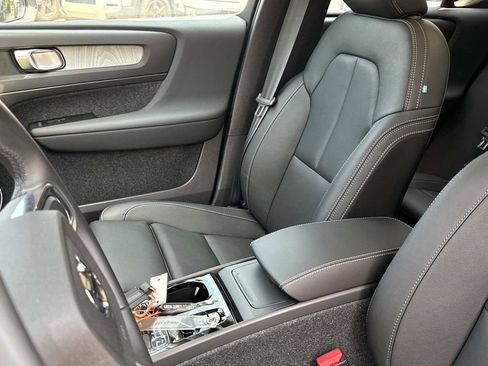 Used 2026 Volvo XC40 B5 Plus w/ Protection Package Premier image 20