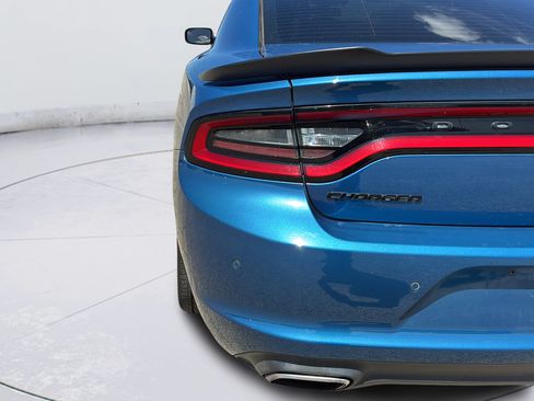 Used 2021 Dodge Charger SXT w/ Blacktop Package RWD image 38