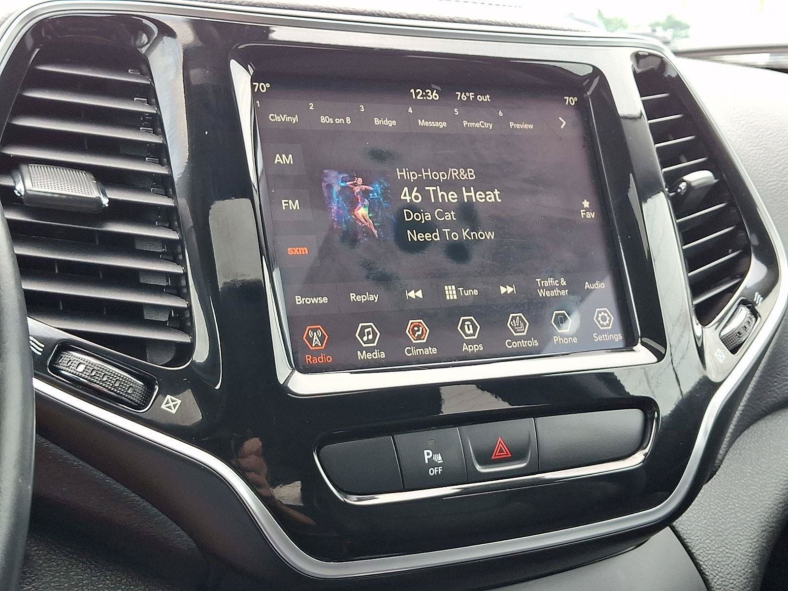 Used 2019 Jeep Cherokee Limited AWD/4WD image 18