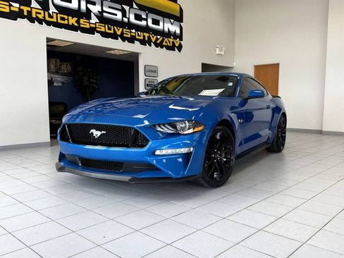 Used 2019 Ford Mustang GT Premium w/ GT Performance Package RWD image 2
