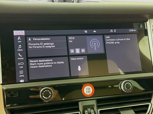 New 2026 Porsche Macan image 18