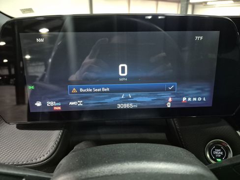 Certified 2025 Chevrolet Equinox LT AWD/4WD image 13