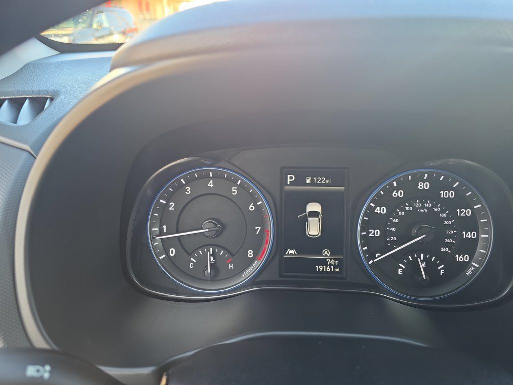 Used 2023 Hyundai Kona SE AWD/4WD image 14