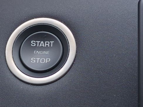 Used 2024 Land Rover Range Rover Evoque S AWD/4WD image 29