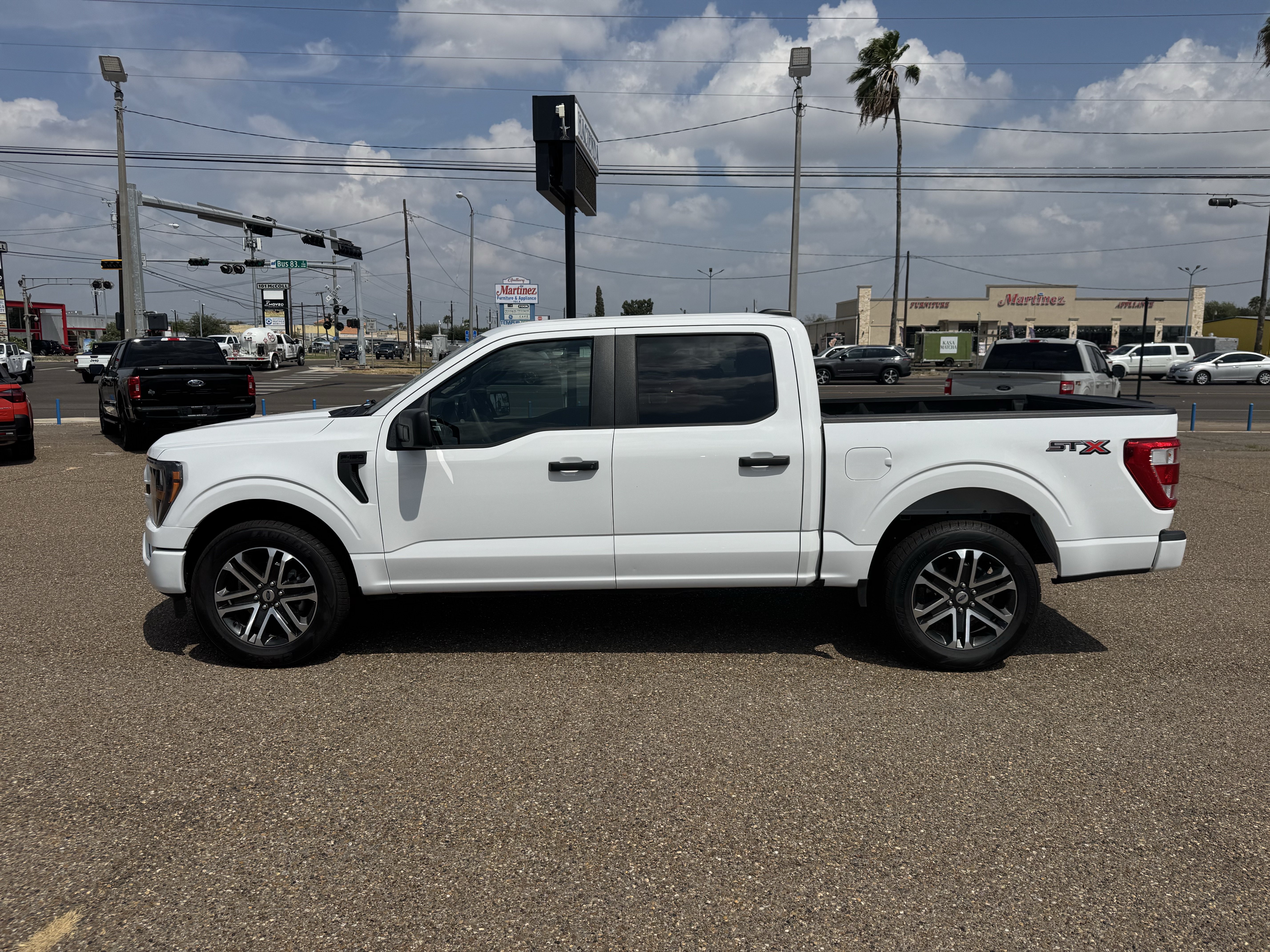 Used 2023 Ford F150 XL w/ STX Appearance Package RWD image 2