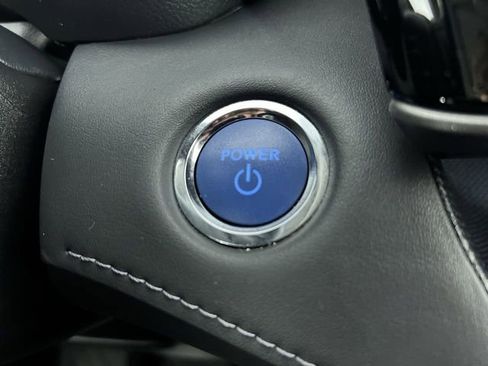 Used 2022 Toyota Highlander Limited image 17