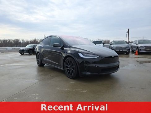 Used 2023 Tesla Model X image 3