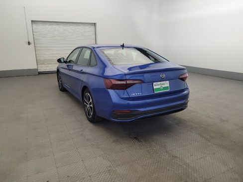 Used 2023 Volkswagen Jetta Sport image 5