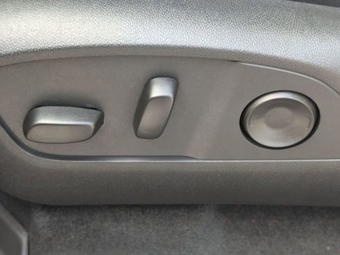 New 2026 Chevrolet Traverse Z71 w/ Driver Confidence Package image 16