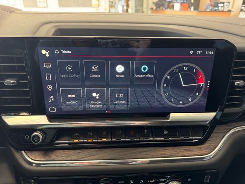 Used 2024 GMC Sierra 1500 SLT w/ SLT Premium Plus Package AWD/4WD image 26