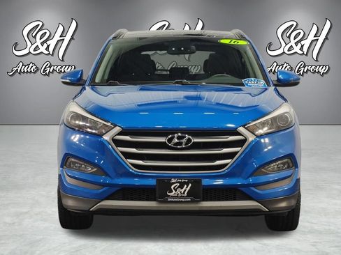 Used 2018 Hyundai Tucson Value AWD/4WD image 16