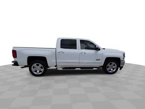 Used 2017 Chevrolet Silverado 1500 LTZ w/ Texas Edition RWD image 9