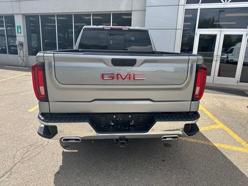 Used 2023 GMC Sierra 1500 SLT w/ SLT Premium Plus Package AWD/4WD image 11