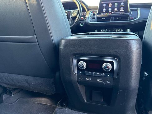 Used 2021 GMC Yukon SLT w/ SLT Luxury Plus Package image 15