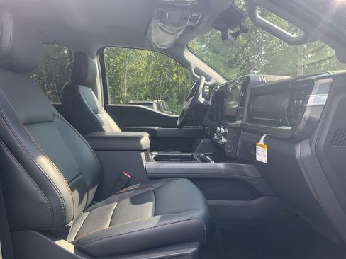New 2026 Ford F250 Lariat w/ Chrome Package AWD/4WD image 12