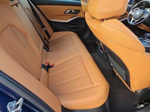 Used 2022 BMW 330e xDrive w/ Premium Package image 18