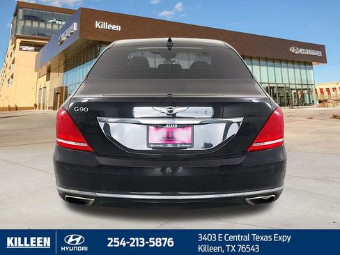Used 2018 Genesis G90 5.0 Ultimate RWD image 7