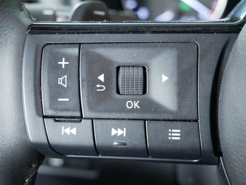 Used 2022 Nissan Rogue SL w/ SL Premium Package image 20