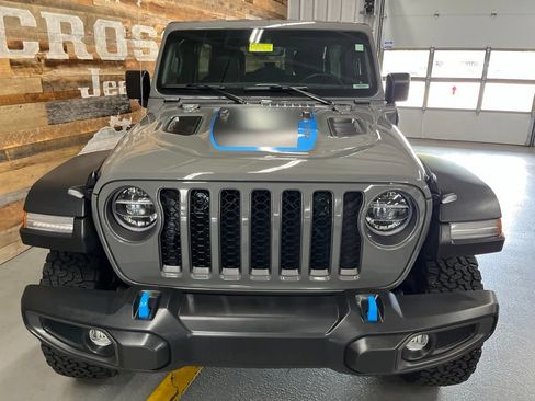 Used 2022 Jeep Wrangler Unlimited Rubicon 4xe w/ Cold Weather Group AWD/4WD image 59