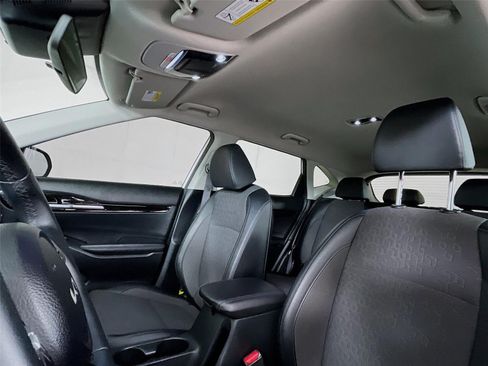 Certified 2025 Kia Seltos S FWD image 13