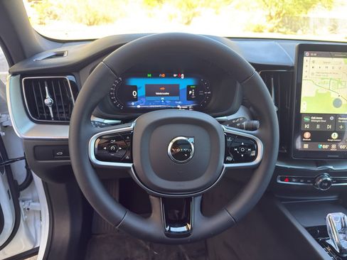 New 2026 Volvo XC60 T8 Ultra w/ Climate Package PRO AWD/4WD image 29