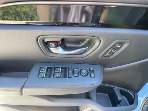 Certified 2025 Honda Pilot TrailSport image 14