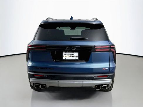 Used 2025 Chevrolet Traverse Z71 AWD/4WD image 8